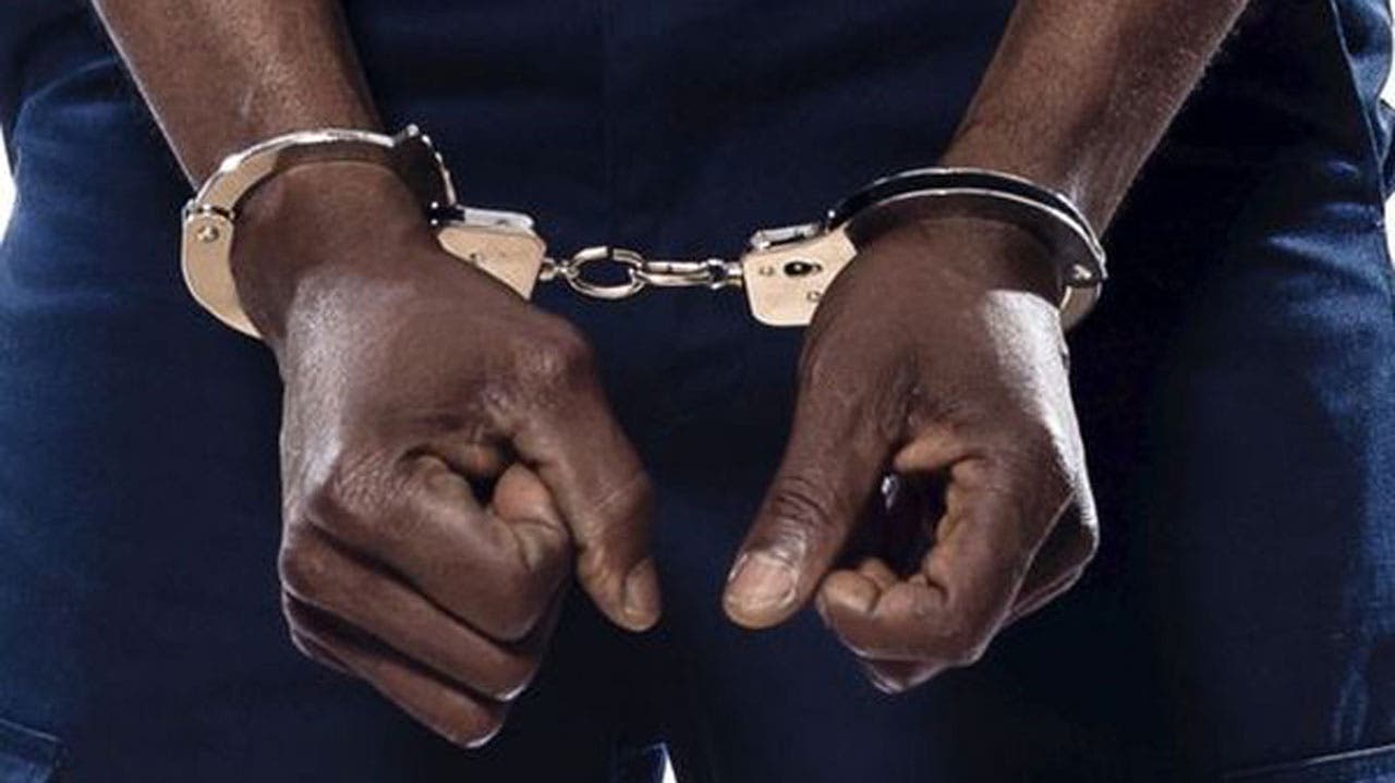 Police Arrests Immigration Officer